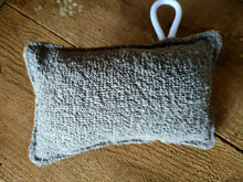 Charger l'image dans la galerie, Eponge lavable " Fleurs jaunes"