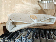 Charger l'image dans la galerie, Pochette à livre "Ivoire doré"