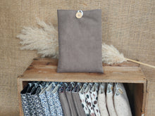 Charger l'image dans la galerie, Pochette à livre "Velours côtelé"