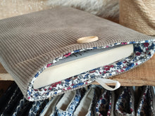 Charger l'image dans la galerie, Pochette à livre "Velours côtelé"