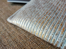 Charger l'image dans la galerie, Pochette pour PC portable " Dorée pailletée " (taille standard)