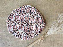 Charger l'image dans la galerie, Bonnet de soin " Seventies "