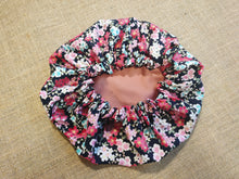 Charger l'image dans la galerie, Bonnet de soin "Bouquet doré"