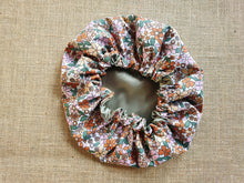 Charger l'image dans la galerie, Bonnet de soin " Juliette "