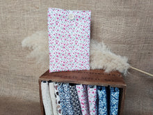 Charger l'image dans la galerie, Pochette à livre " Flowers rose "