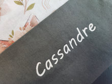 Charger l'image dans la galerie, Protège carnet de santé " Jeanne"