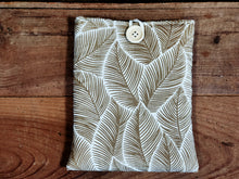 Charger l'image dans la galerie, Pochette à livre de poche/ liseuse " Palmes "