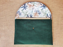 Charger l'image dans la galerie, Pochette pour PC portable " VERTE " (taille standard)