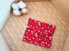 Charger l'image dans la galerie, Pochette savon "Rouge cerise"