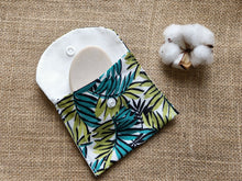 Charger l'image dans la galerie, Pochette savon "Palmiers"
