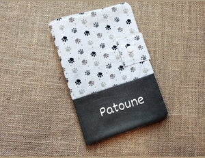 Protège carnet de santé "Patoune"